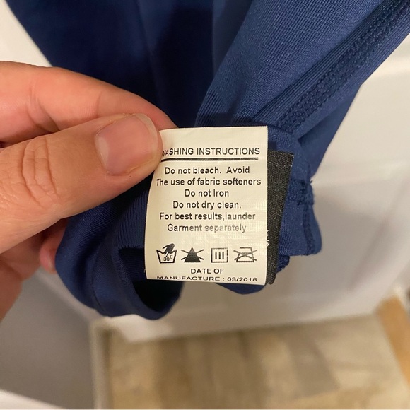 Body Glove men’s UVP T-shirt size large dark blue - Picture 7 of 11